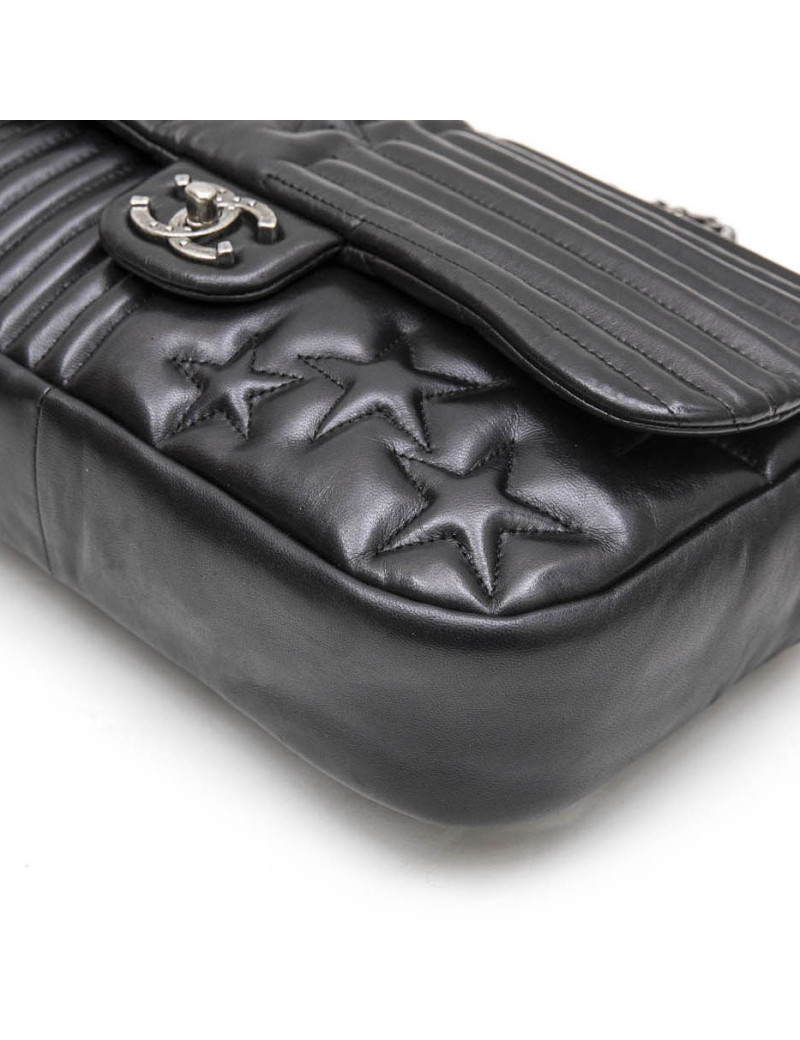 Sac "Paris Dallas" CHANEL en cuir d'agneau lisse noir