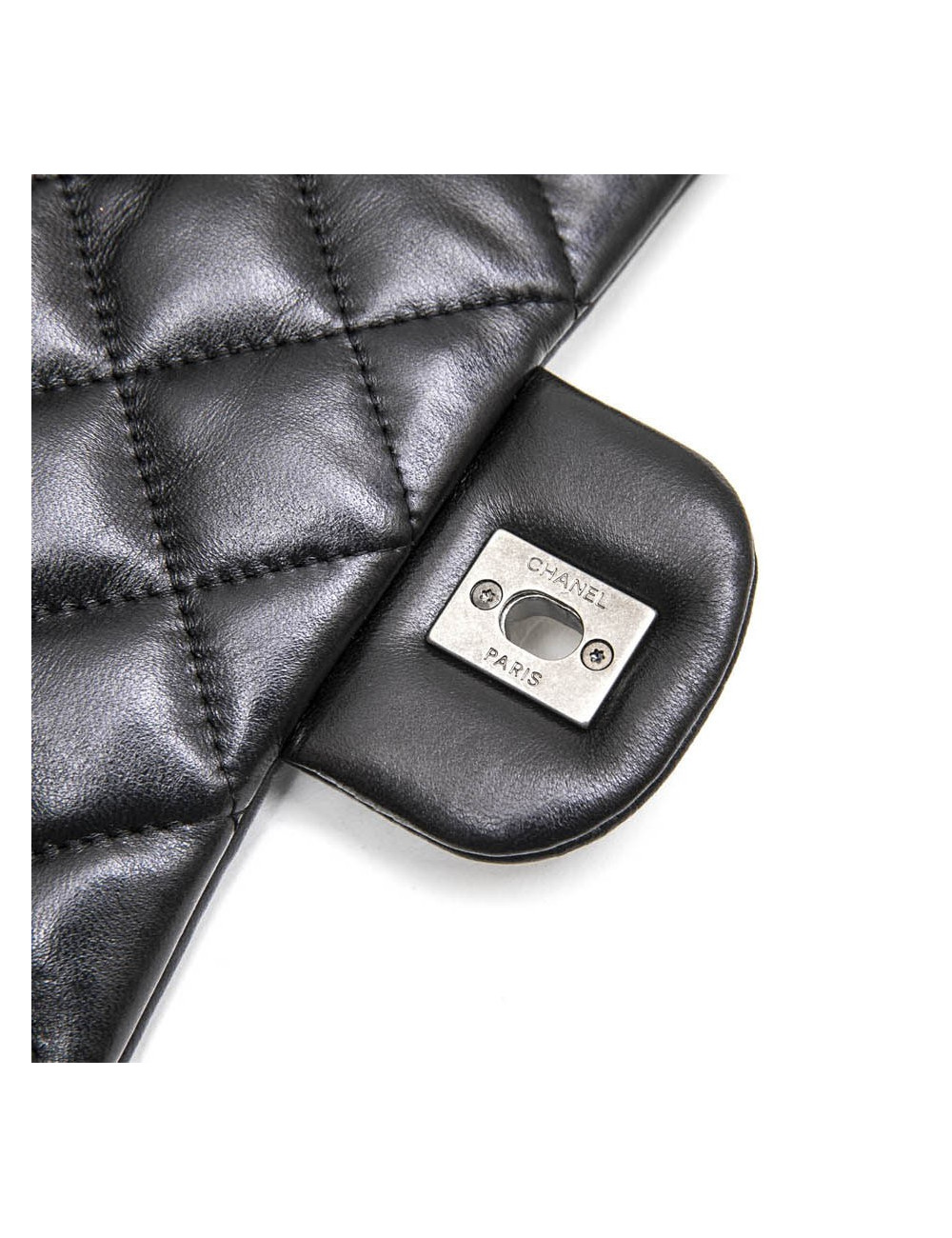 Sac "Paris Dallas" CHANEL en cuir d'agneau lisse noir