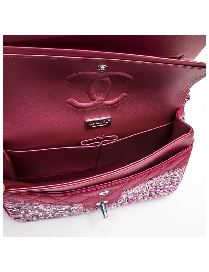 CHANEL couture double flap bag in iridescent fuchsia smooth lambskin and embroidered
