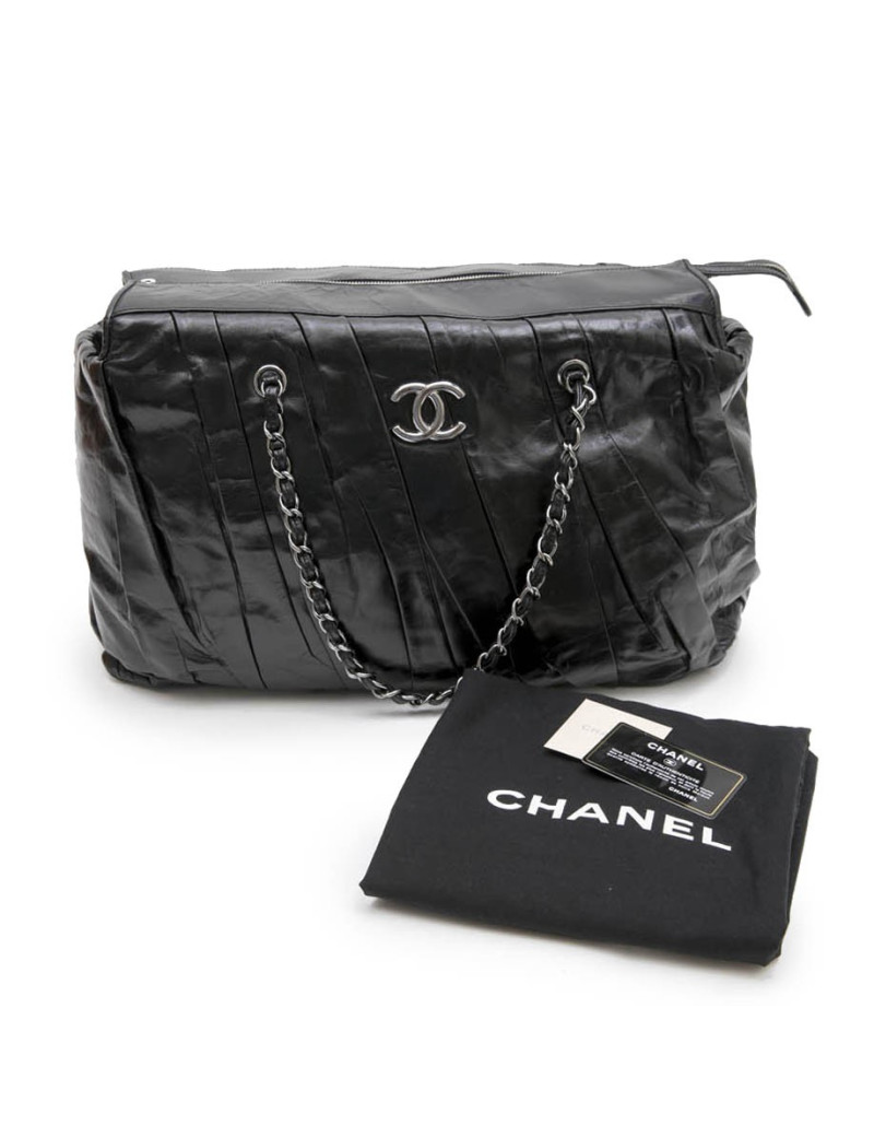 Sac cabas CHANEL cuir lisse noir