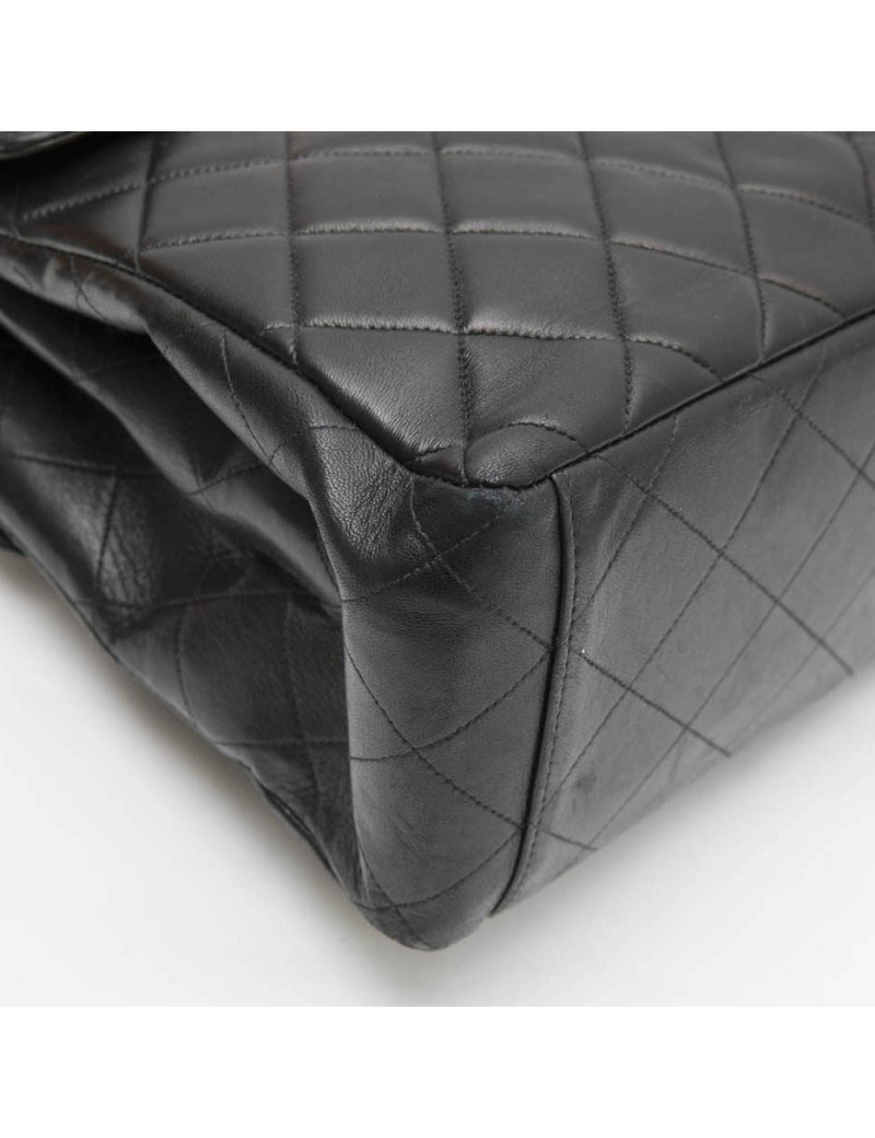 Sac CHANEL cuir d'agneau lisse noir 