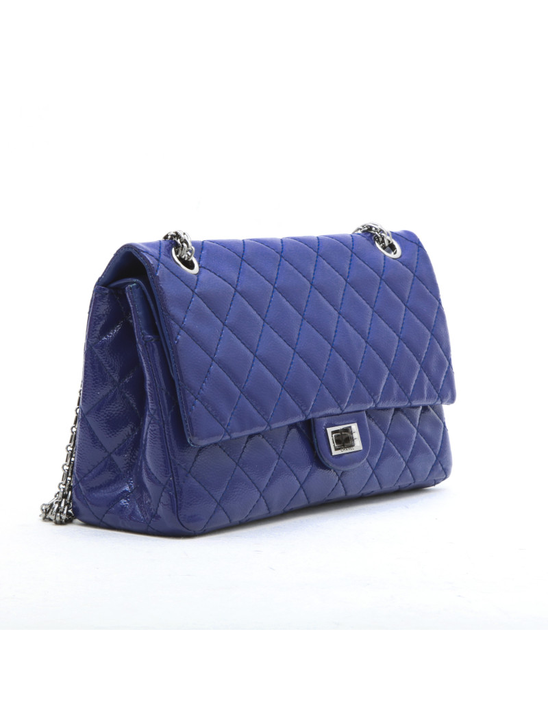  Sac CHANEL 2.55 cuir grainé souple  verni semi mat  violet
