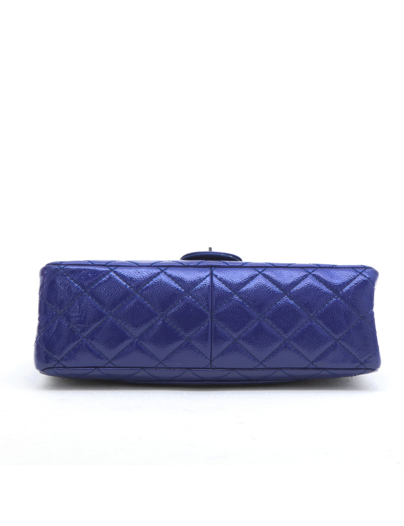  Sac CHANEL 2.55 cuir grainé souple  verni semi mat  violet