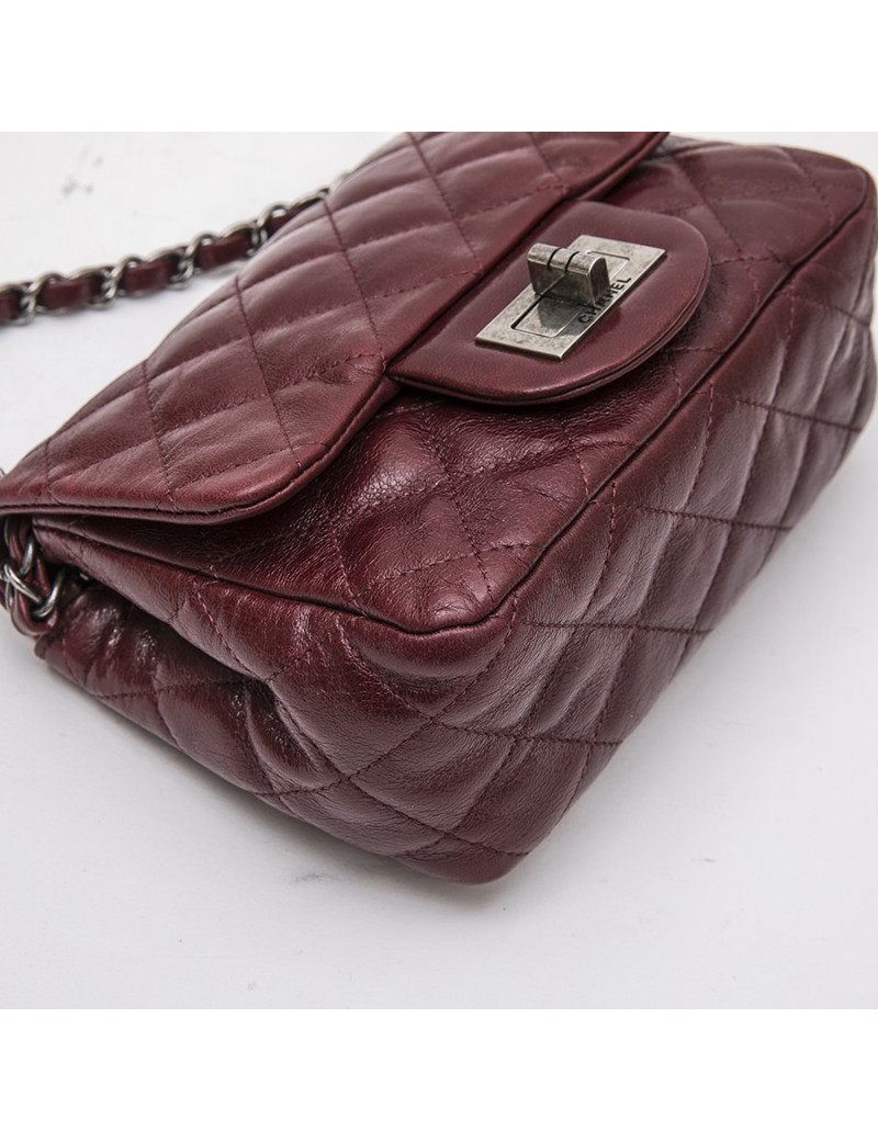 Mini sac CHANEL 2.55  "Paris-New York"en cuir bordeaux