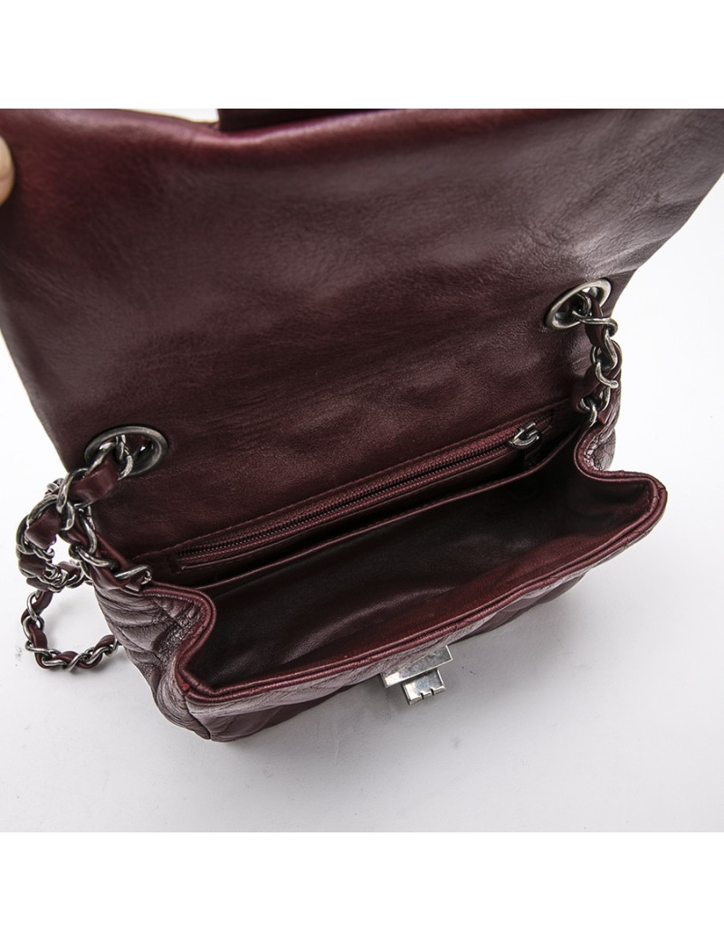 Mini sac CHANEL 2.55  "Paris-New York"en cuir bordeaux