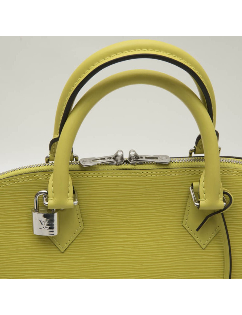 Sac Alma LOUIS VUITTON  MM cuir épi pistache