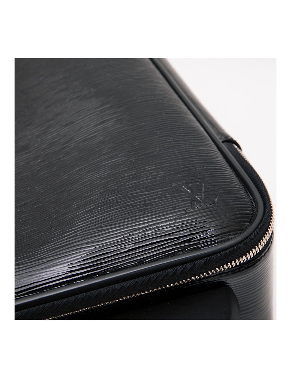 Valise roulante LOUIS VUITTON cuir verni 