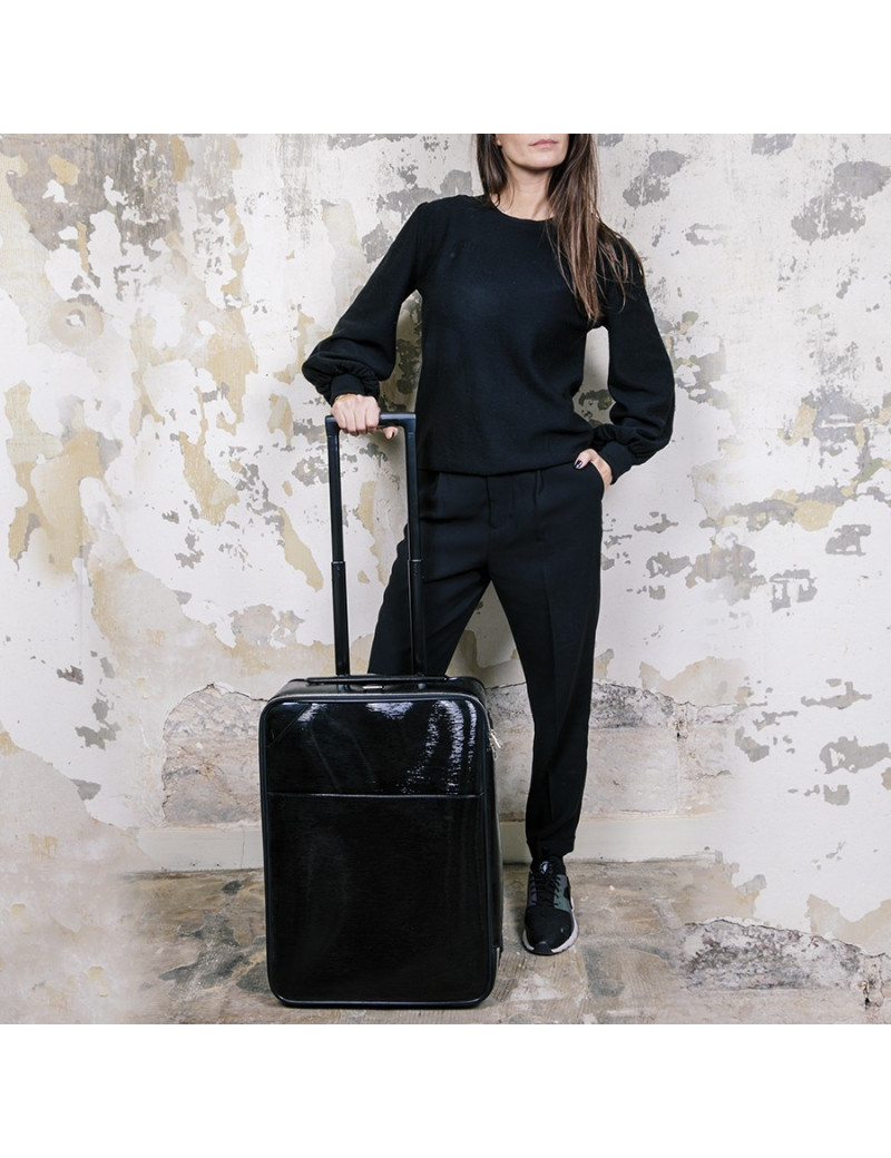 Valise roulante LOUIS VUITTON cuir verni 
