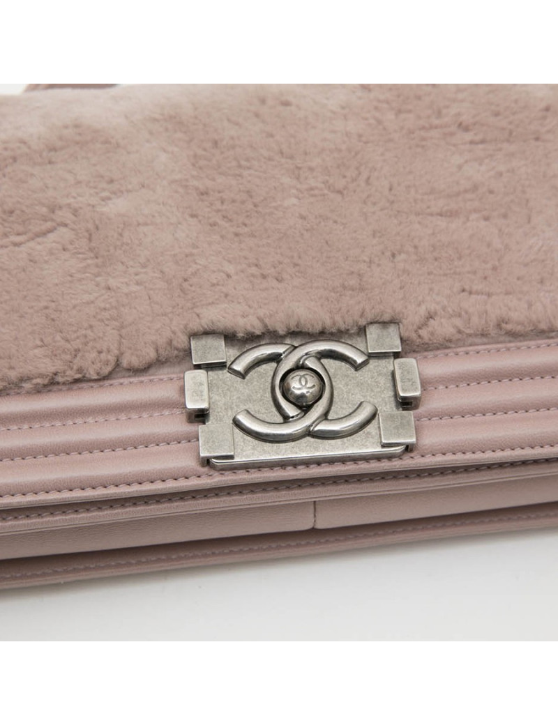 CHANEL bag 'Boy' in old pink orylag fur and leather