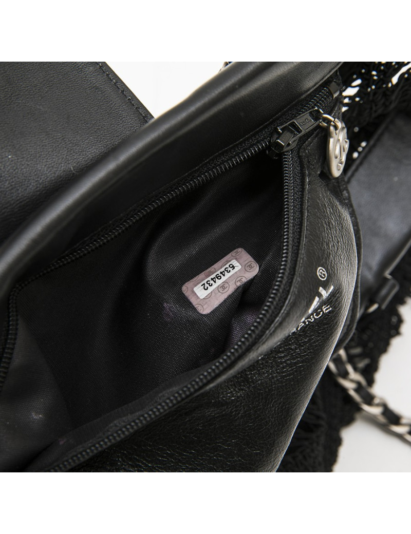 Sac  CHANEL noir, cuir et crochet