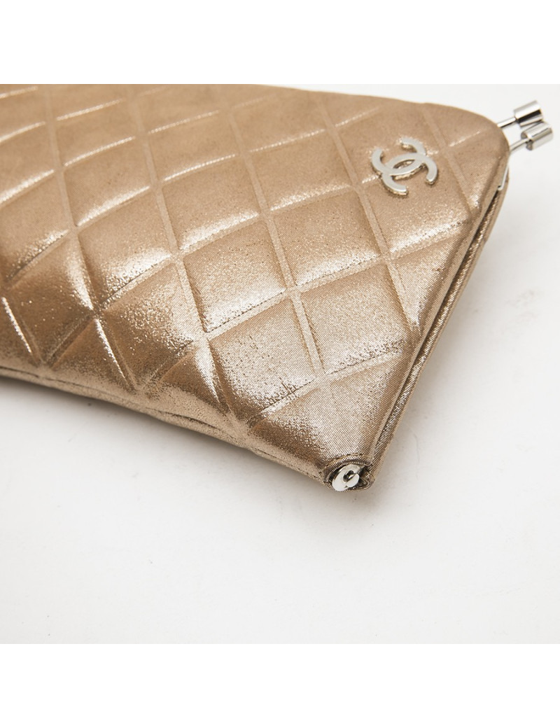 Pochette CHANEL cuir lamé irisé