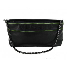 Bag pouch CHANEL black leather and stitching Green