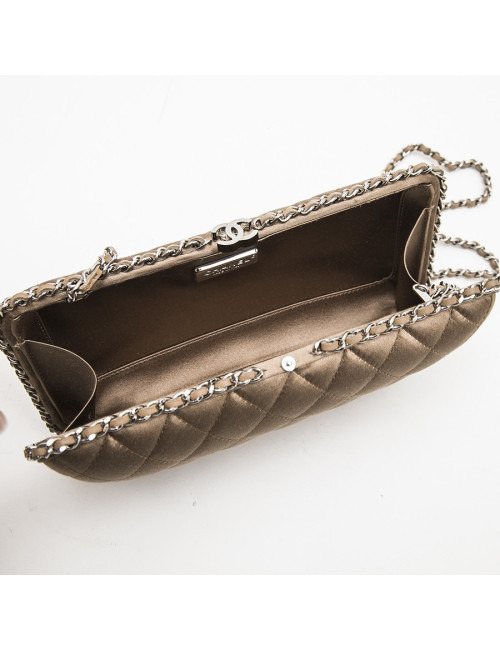 Pochette du soir CHANEL satin beige et chaînettes