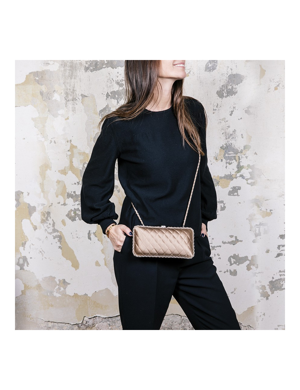 Pochette du soir CHANEL satin beige et chaînettes