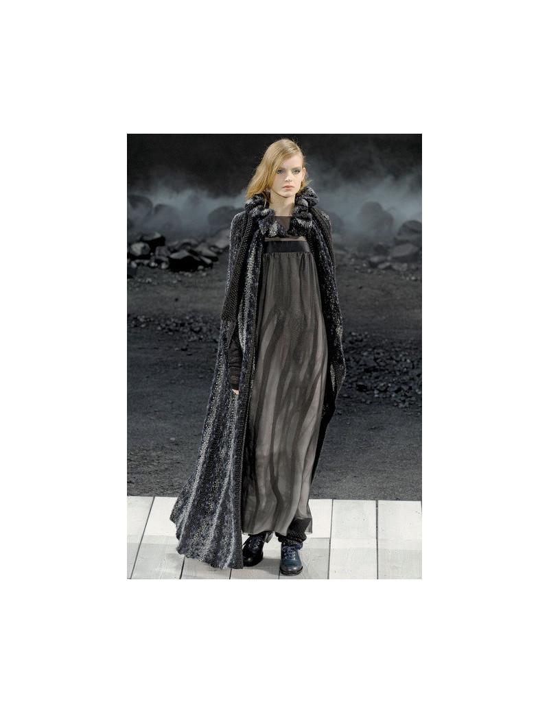 Longue cape noire et grise CHANEL