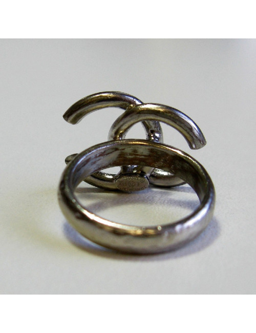 CHANEL CC ring in silver metal set with colored  rhinestones