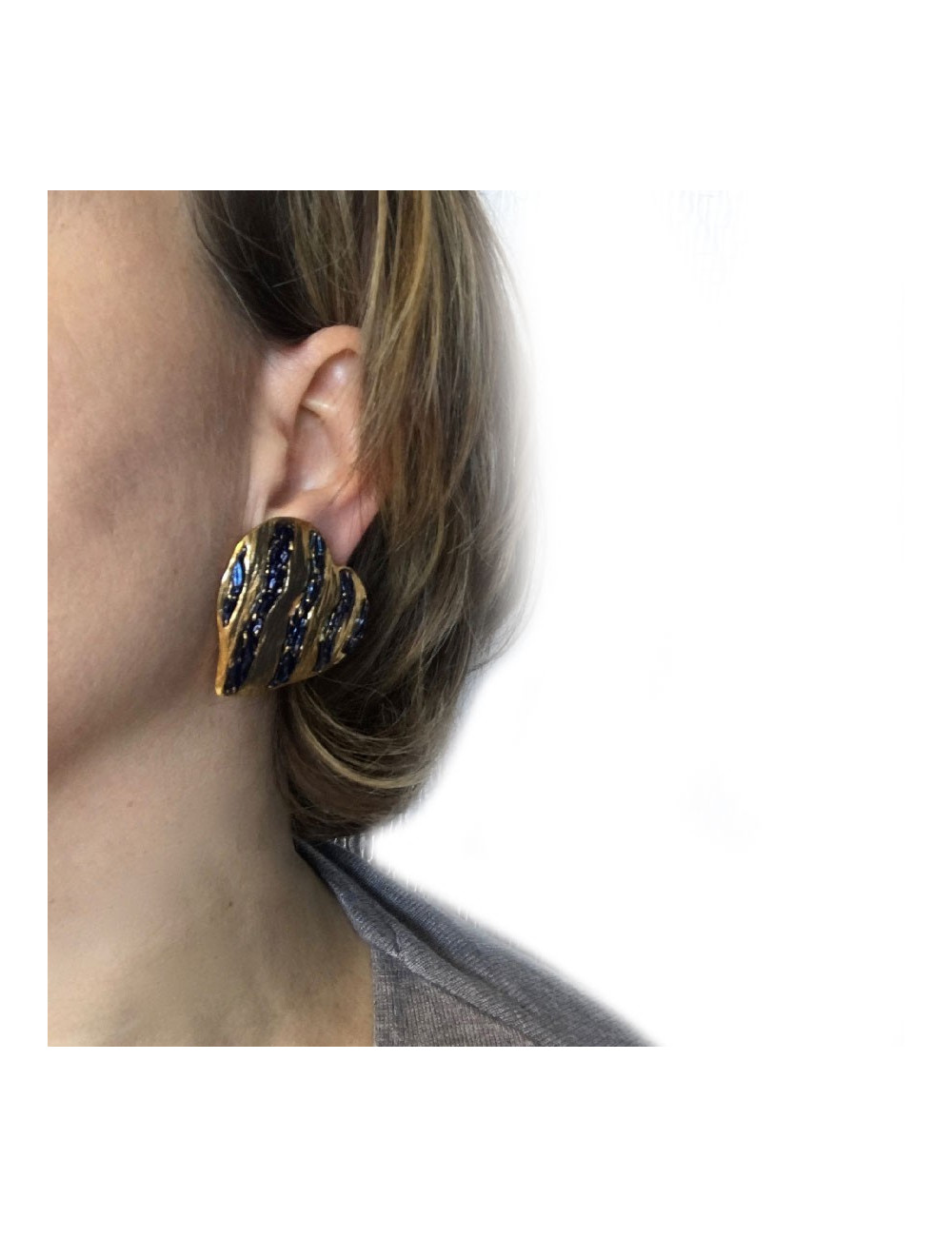 YSL SAINT LAURENT Vintage Heart Clip-on earrings in gilded metal