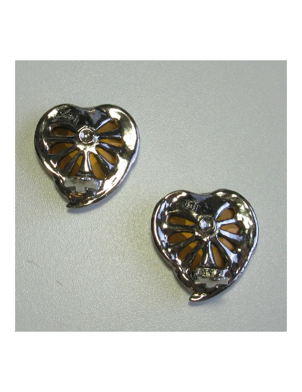 Boucles d'oreille YSL SAINT LAURENT  Vintage coeur en métal argenté et strass blanc