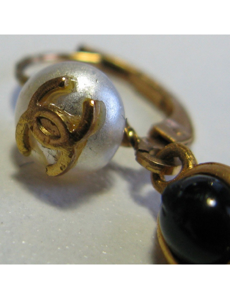 CHANEL Pendant Stud Earrings In Black Molten Glass, Small Pearl and Gilded Metal