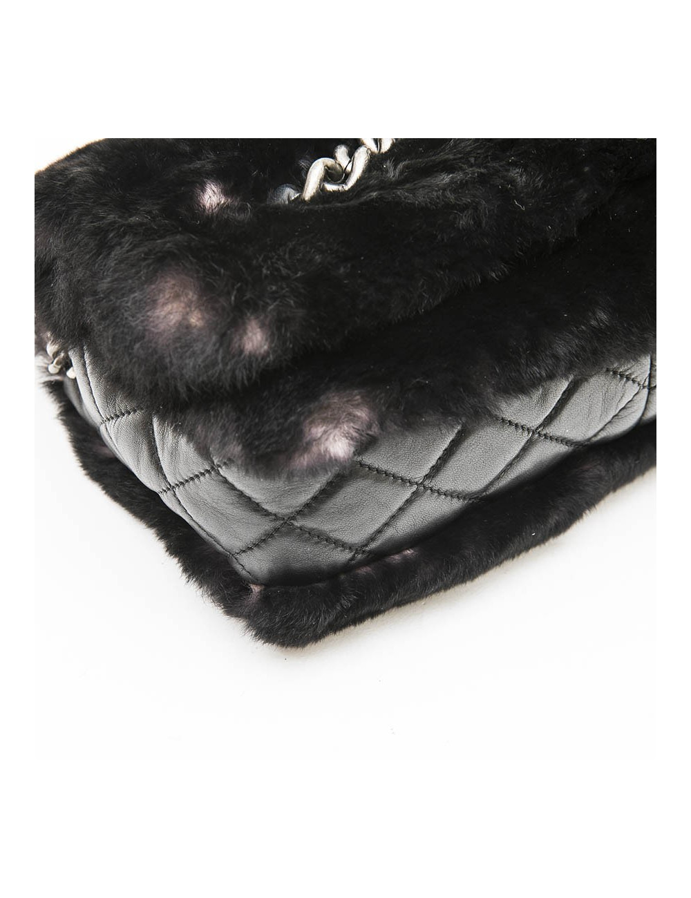 CHANEL flap bag in black quilted leather and black orylag