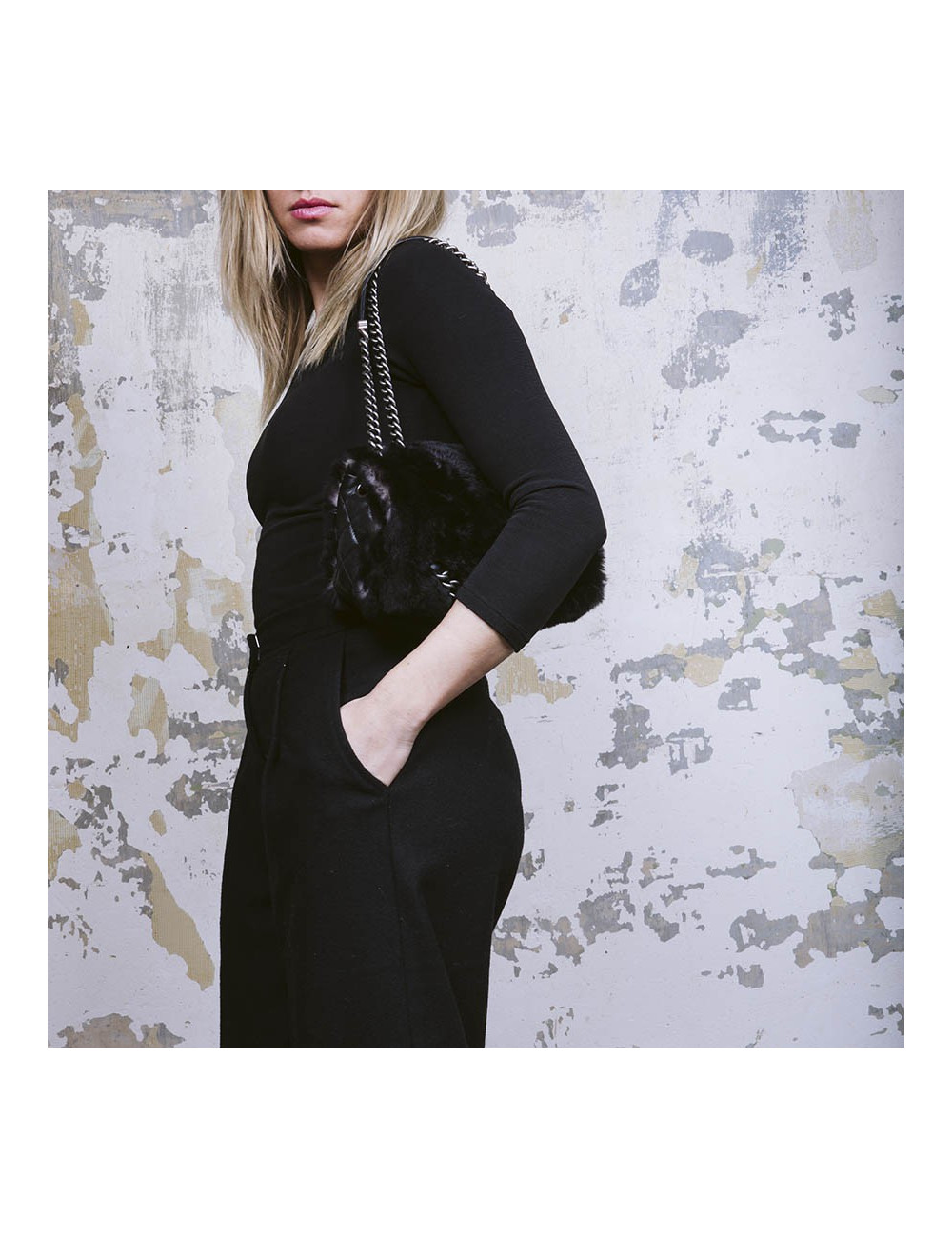 CHANEL flap bag in black quilted leather and black orylag