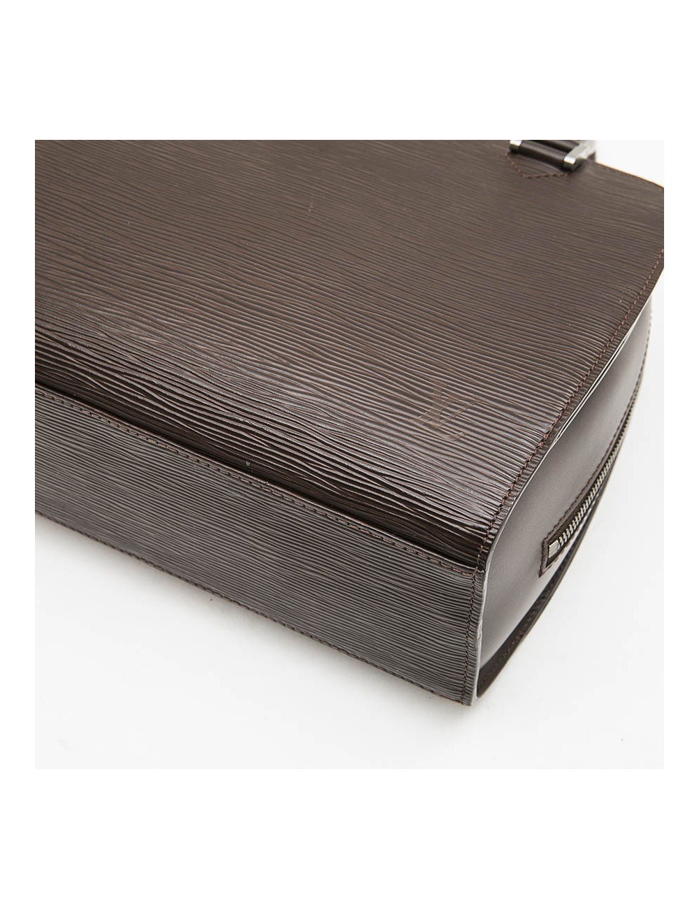 LOUIS VUITTON bag in brown épi leather