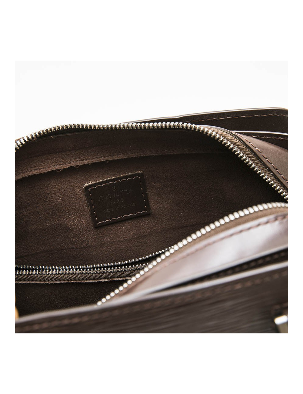 LOUIS VUITTON bag in brown épi leather