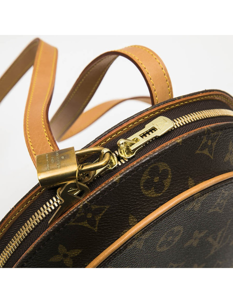 LOUIS VUITTON backpack in brown monogram canvas