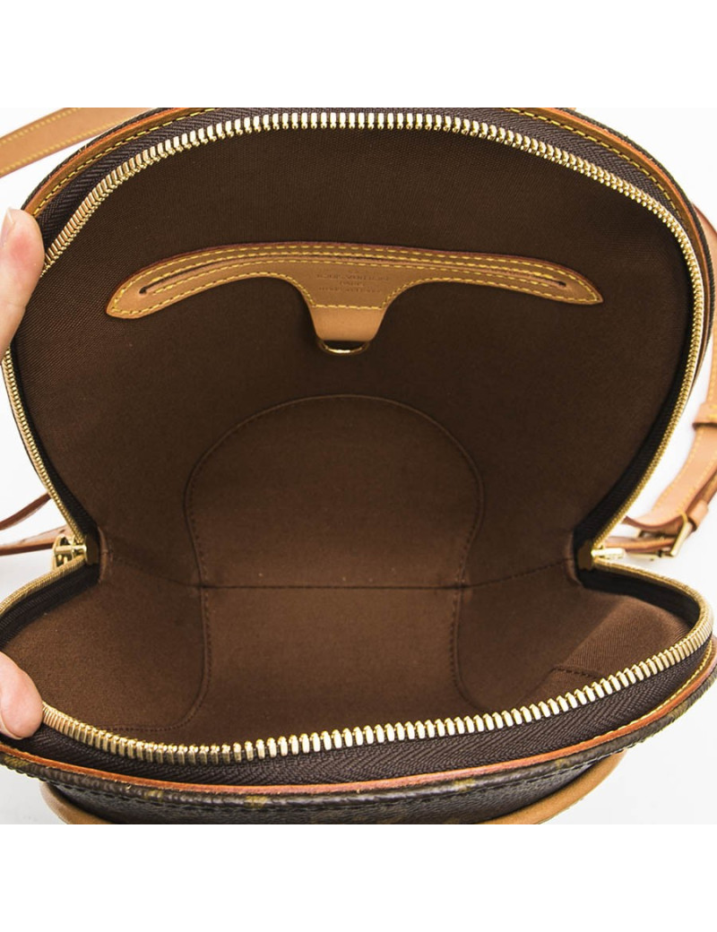 LOUIS VUITTON backpack in brown monogram canvas