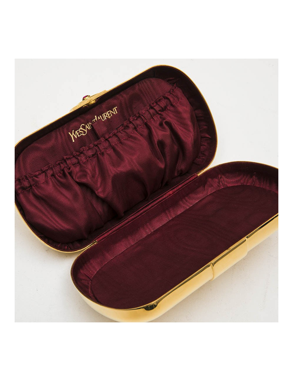 YSL SAINT LAURENT minaudière vintage in gold plated metal
