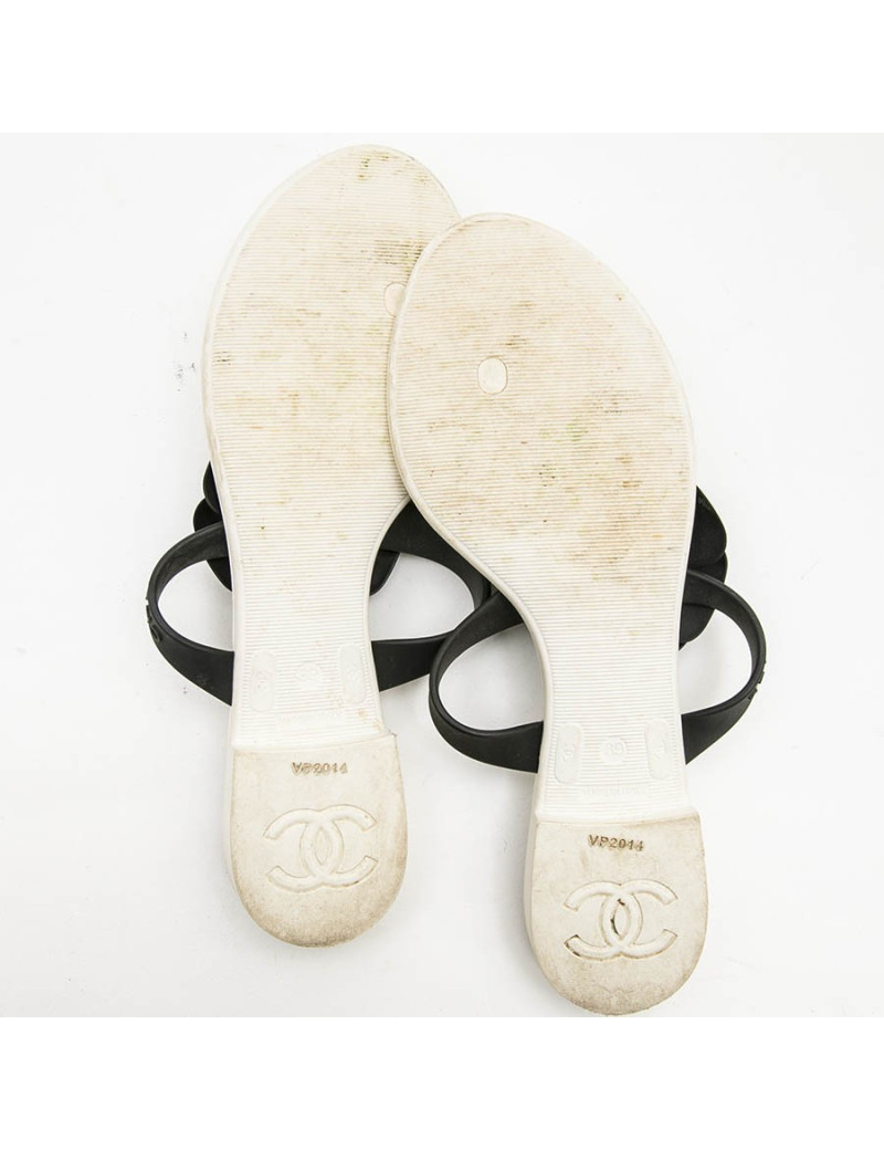 Tongs t 38 CHANEL avec camélias