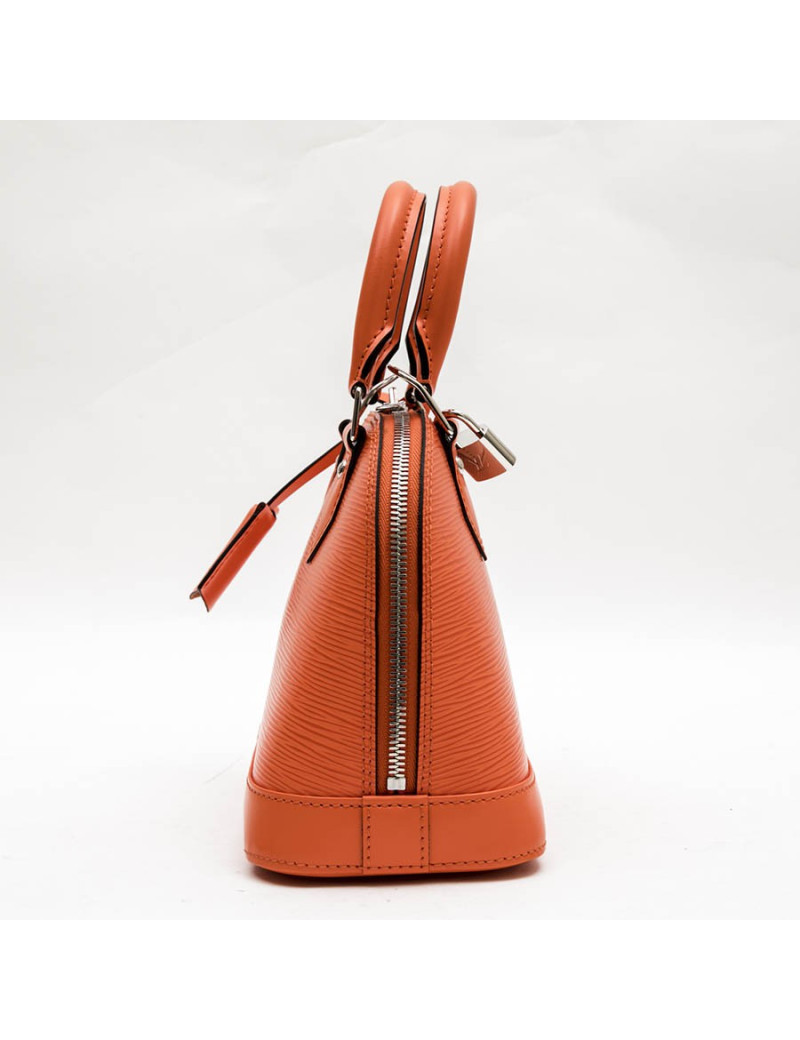 LOUIS VUITTON mini 'Alma' BB in Coral épi leather