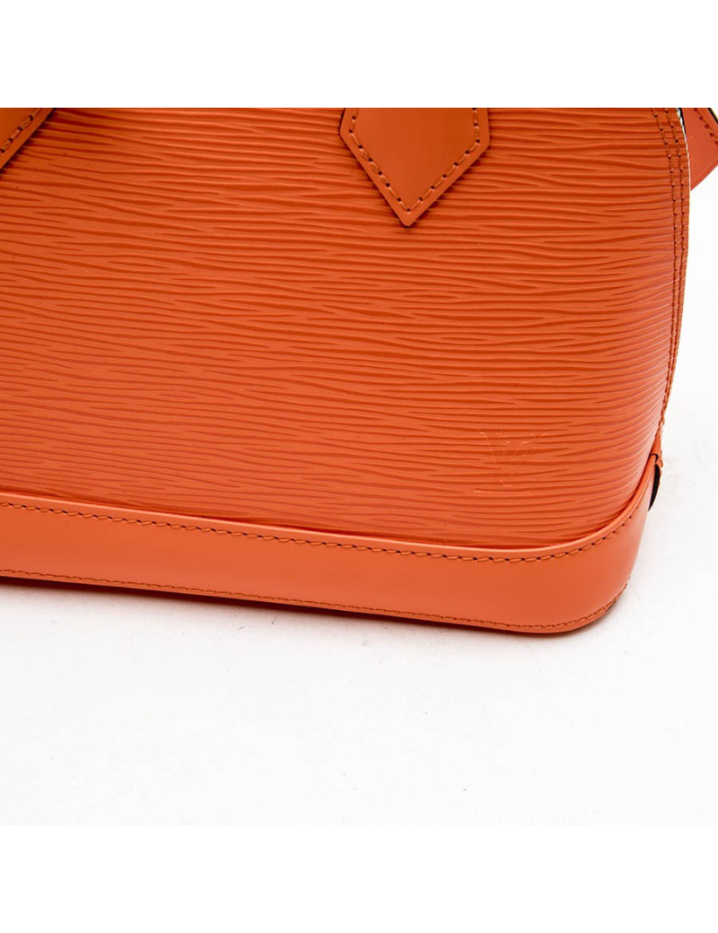 LOUIS VUITTON mini 'Alma' BB in Coral épi leather