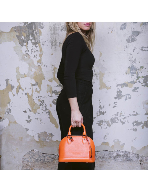 LOUIS VUITTON mini 'Alma' BB in Coral épi leather