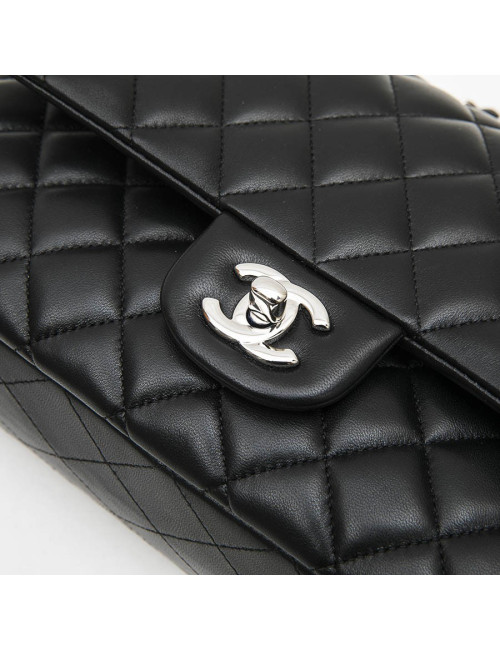 Sac CHANEL Timeless en cuir d'agneau matelassé noir