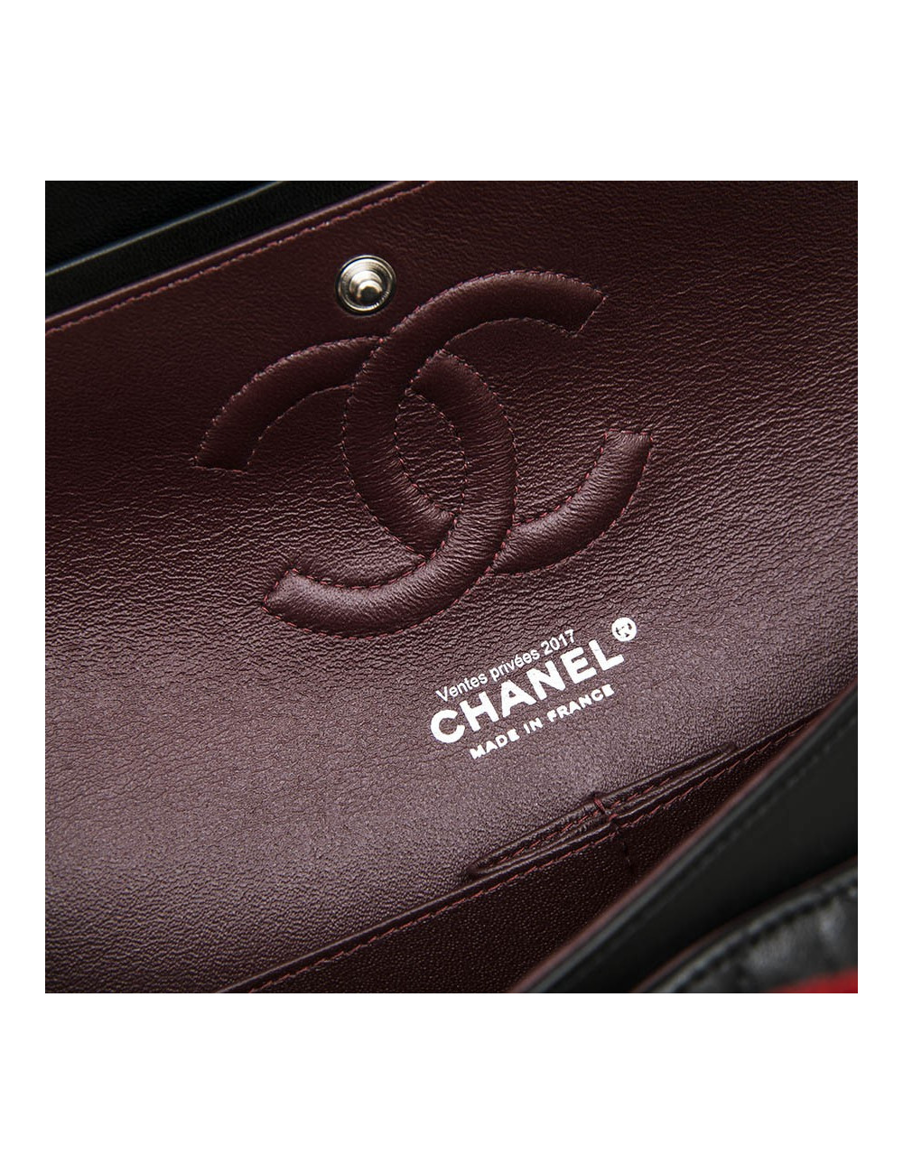 Sac CHANEL Timeless en cuir d'agneau matelassé noir