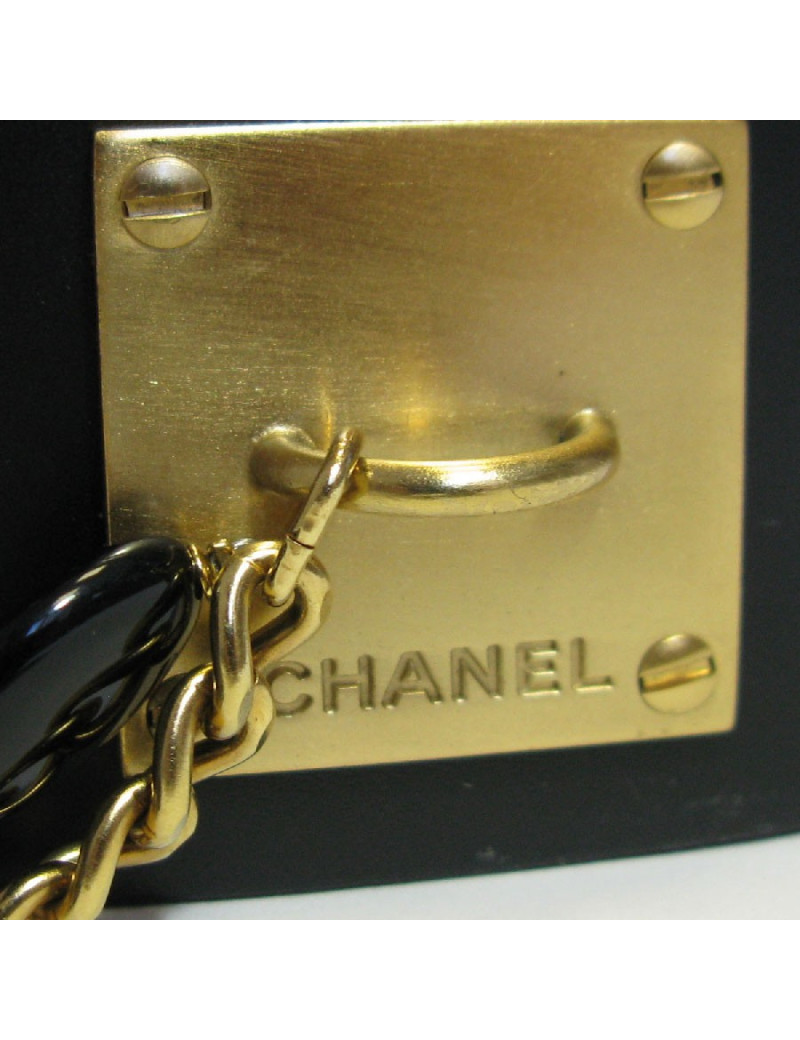 Ceinture CHANEL T85 en cuir noir et double chaîne en maille et pierres foncées