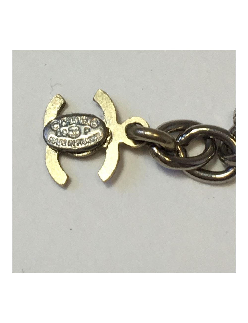 CHANEL belt-necklace in transparent plexi and black pearls