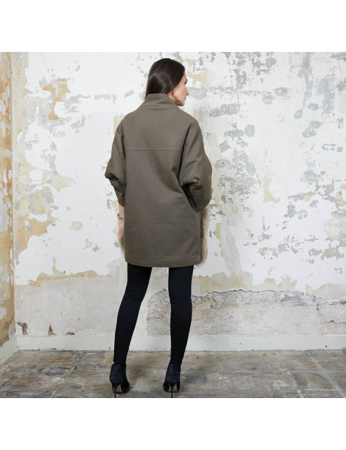 Trench AVA ADORE en toile kaki et poches en renard