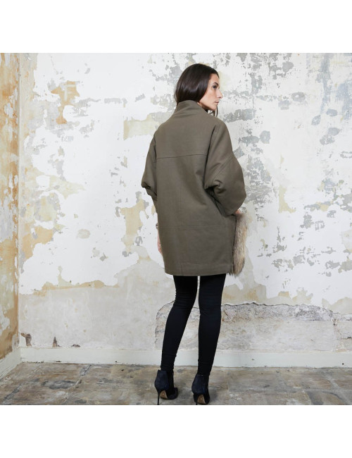 Trench AVA ADORE en toile kaki et poches en renard