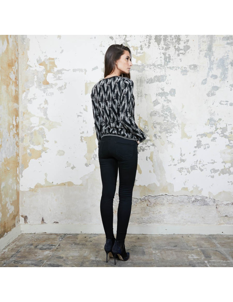 Gilet long  t 36 CHANEL en cachemire noir ET BLANC