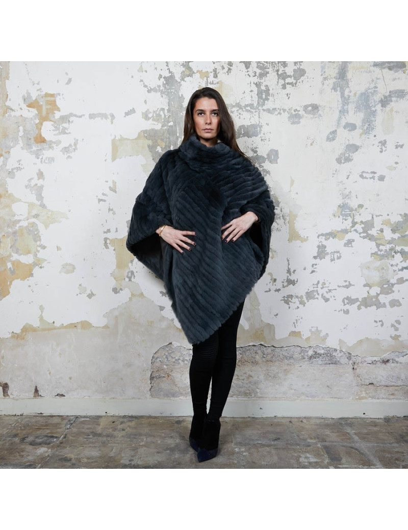 Poncho ARMANI COLLEZIONI en orilag gris