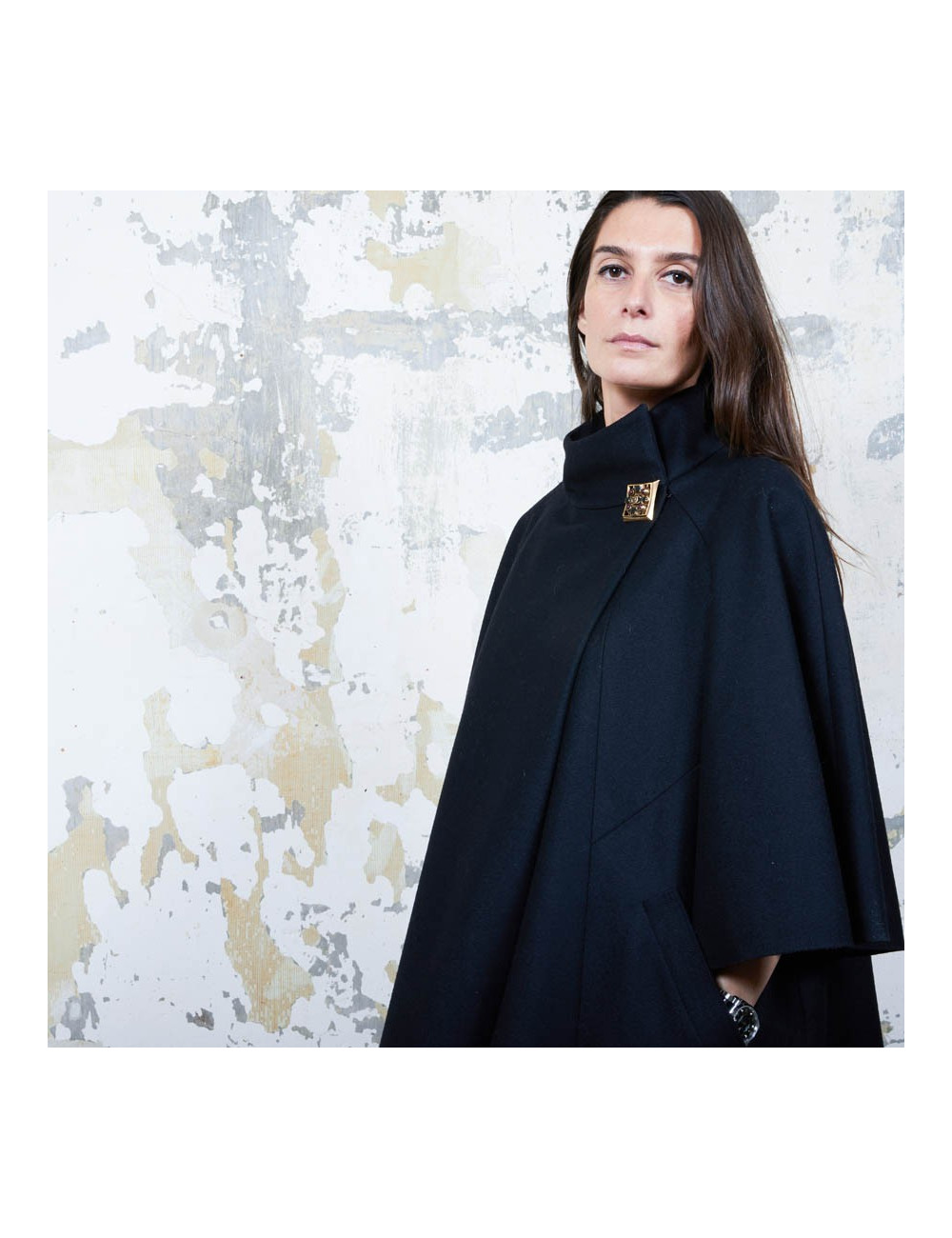 CHANEL T 34 Paris Shanghai Mid-length cape in black wool and cashmere size 34FR