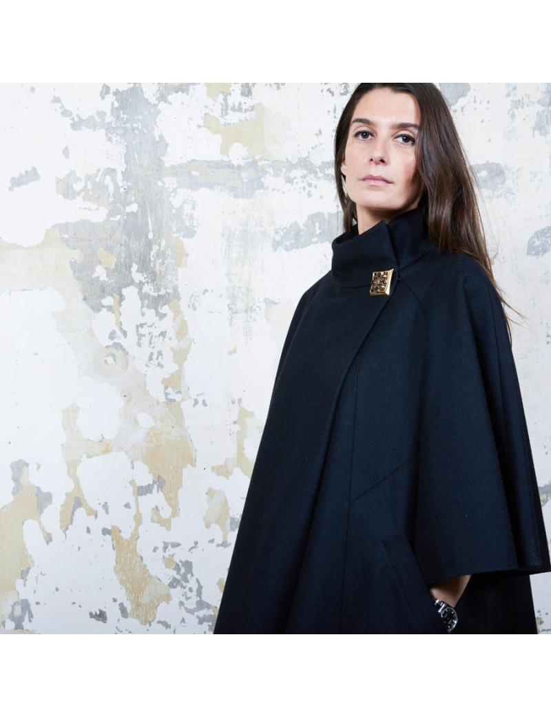 Manteau cape mi-longue taille 34 "Paris-Shangai" CHANEL