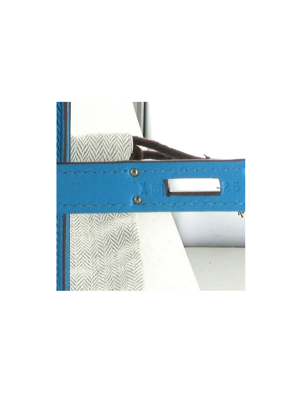 Pochette KELLY CUT  en chèvre calcutta bleu azteque