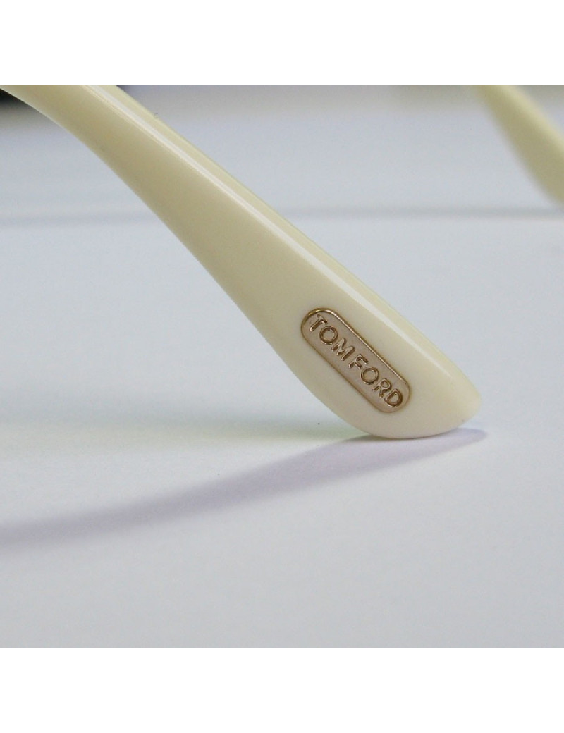 xxx Lunettes de soleil TOM FORD modèle Anastasia en plastique ivoire