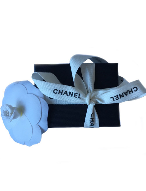 Bague Chanel CC perles noires