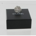 Ring Camelia CHANEL silver metal and rhinestones