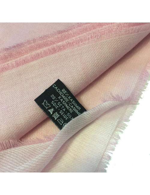 Châle CHANEL rose en cachemire et soie
