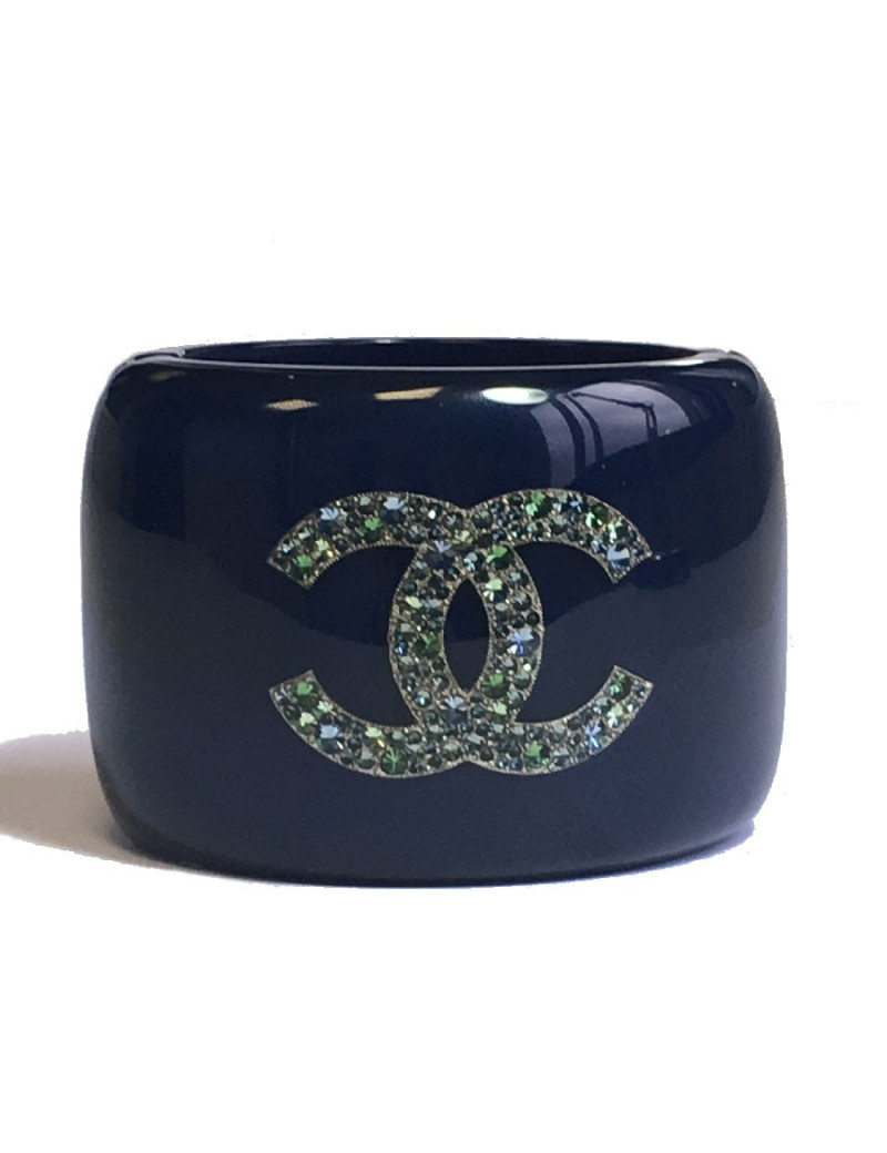 CHANEL cuff bracelet in blue lacquered resin and inclusion of rhinestones